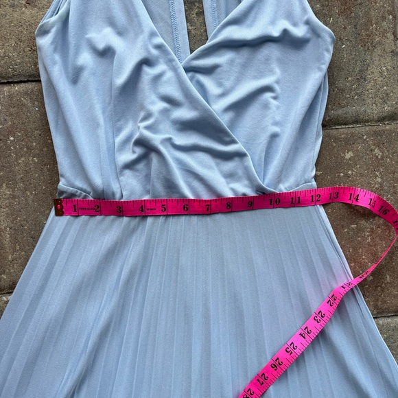 ASOS Light Blue Strappy Midi Dress w/ Pleated Skirt & Cut-out Back Design- sz 4 - Picture 8 of 11